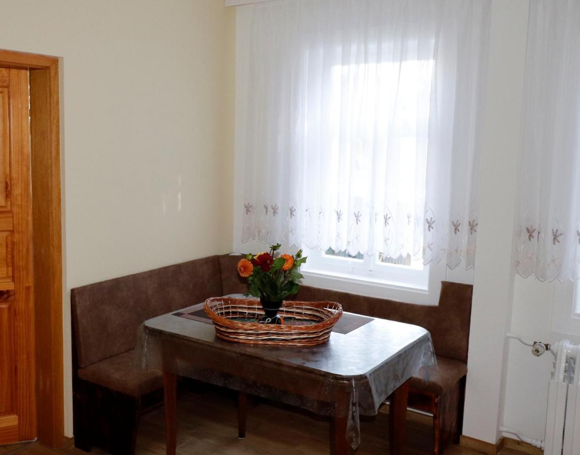 Ferienwohnung Zum Rotem Karpfen Érfurt Exterior foto